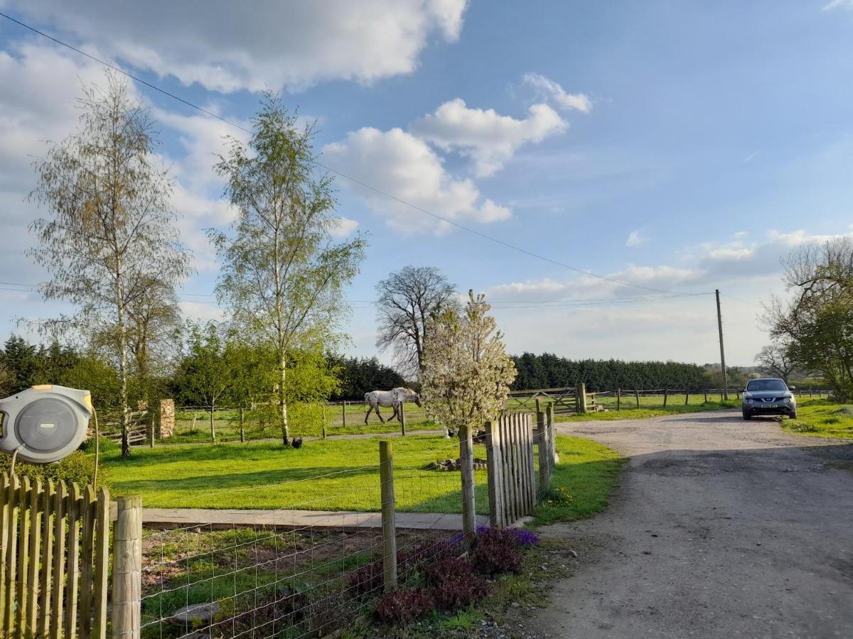 Mile House Barn Bed & Breakfast Nantwich Eksteriør billede
